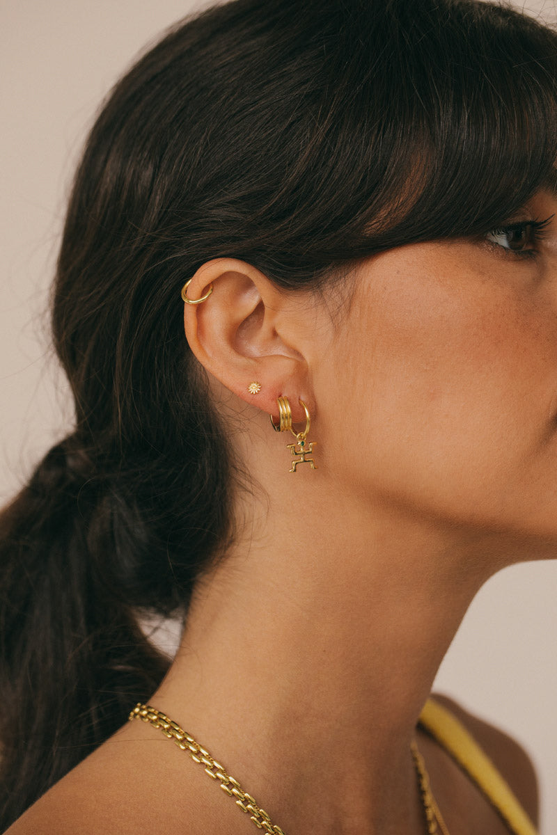 Helios stud gold plated